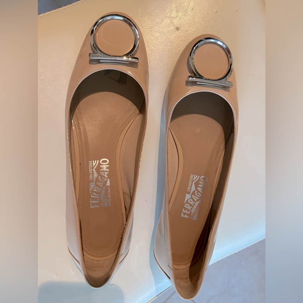 Ferragamo nude ballet flats size 9.5B